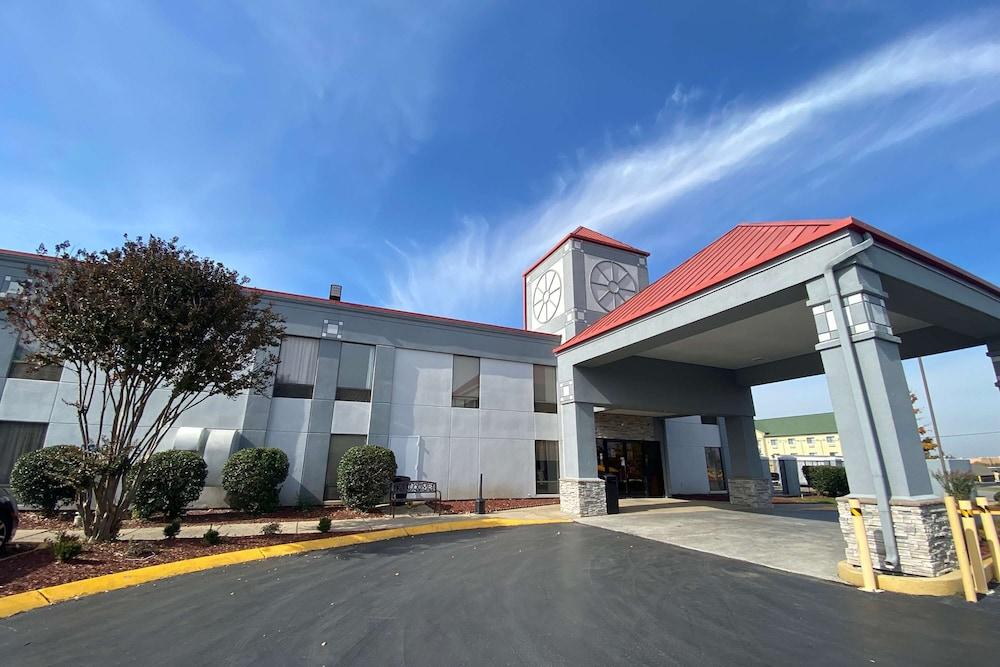 Baymont By Wyndham Lavergne La Vergne Exterior foto